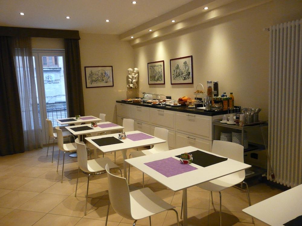 Bb 10 Serpotta - Palazzo Riolo & Restaurant Palermo Exteriör bild