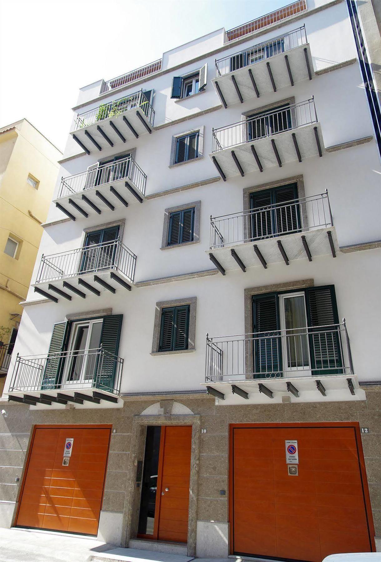 Bb 10 Serpotta - Palazzo Riolo & Restaurant Palermo Exteriör bild